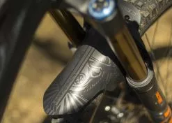 All-mountain-style AMS Garde Boue Avant Ronin Mud Guard 8 All-mountain-style AMS Garde Boue Avant Ronin Mud Guard -SRAM Soldes ams garde boue avant ronin mud guard 3