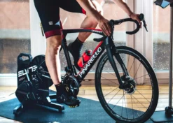 ELITE Home Trainer Suito-T à Transmission Directe -SRAM Soldes elite home trainer suito t a transmission directe 5