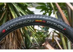 HUTCHINSON Python 2 Pneu Souple Hardskin Tubeless Ready - 26 X 2,25 Pouces -SRAM Soldes hutchinson python 2 pneu souple hardskin tubeless ready 26 x 225 pouces 2