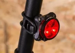 LEZYNE Zecto Drive Alert éclairage Arrière à Signalisation Automatique -SRAM Soldes lezyne zecto drive alert eclairage arriere a signalisation automatique 2