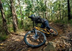 ROCKSHOX Fourche Zeb Ultimate Charger 2.1 RC2 27.5'' Boost 15x110 180mm Déport 44mm -SRAM Soldes rockshox fourche zeb ultimate charger 21 rc2 275 boost 15x110 180mm deport 44mm 3