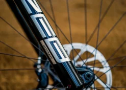 ROCKSHOX Fourche Zeb Ultimate Charger 2.1 RC2 29'' Boost 15x110 Déport 44mm 190mm Noir -SRAM Soldes rockshox fourche zeb ultimate charger 21 rc2 29 boost 15x110 deport 44mm 190mm noir 3