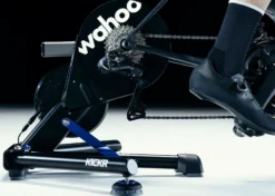 WAHOO FITNESS Home Trainer Kickr V6 Wifi -SRAM Soldes wahoo fitness home trainer kickr v6 wifi 3